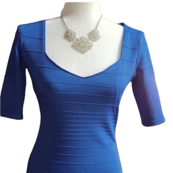 NEW Bisou Bisou women's royal blue stretch textured shift dress - Picture 1 of 5